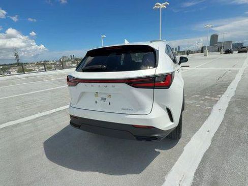 Certified 2025 Lexus NX 250 FWD w/ Towing Package (2000 Lbs) image 7