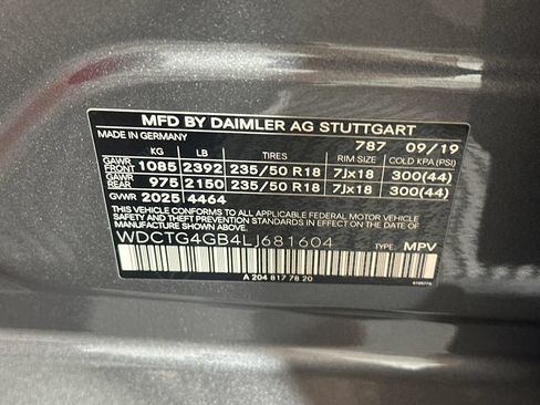 Certified 2020 Mercedes-Benz GLA 250 4MATIC image 32