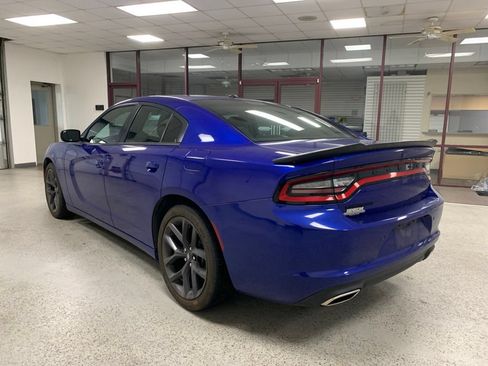 Used 2021 Dodge Charger SXT w/ Blacktop Package RWD image 4