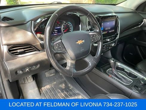 Used 2020 Chevrolet Traverse LT w/ LT Premium Package FWD image 10