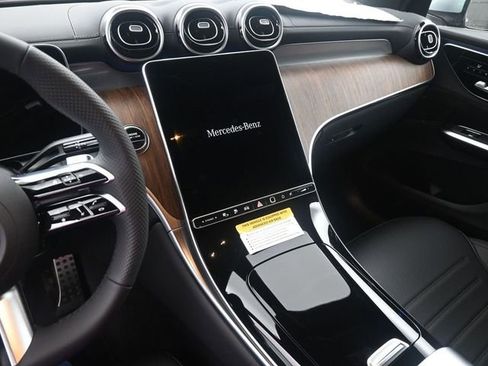New 2025 Mercedes-Benz GLC 350e 4MATIC image 31
