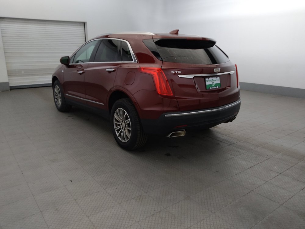 Used 2017 Cadillac XT5 Luxury w/ Driver Awareness Package FWD image 5