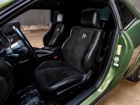 Used 2022 Dodge Challenger R/T Scat Pack RWD image 25