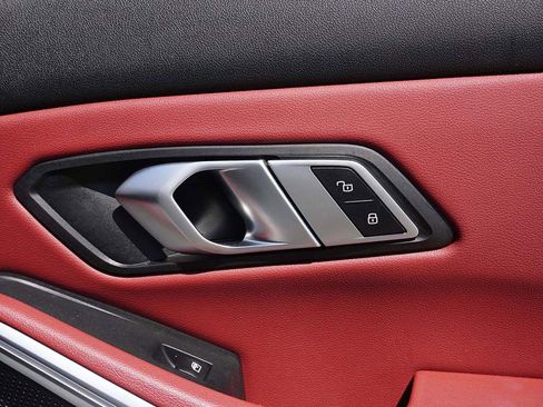 Used 2022 BMW 330i xDrive Sedan w/ Premium Package 2 image 31