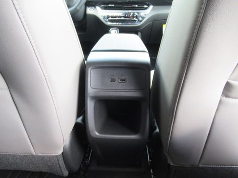 New 2026 Buick Envista Preferred FWD image 32