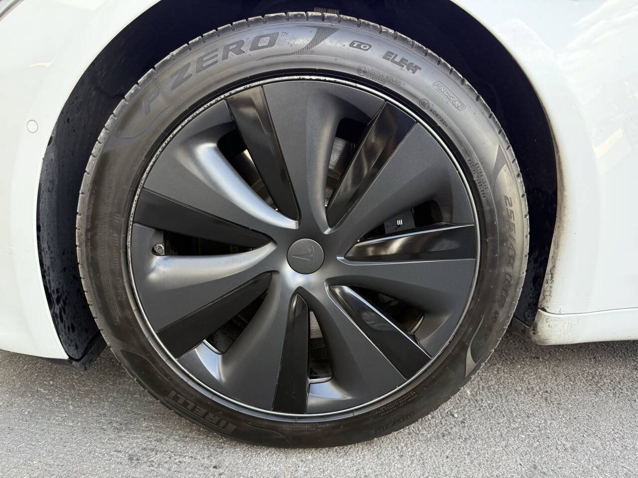 Used 2022 Tesla Model S AWD/4WD image 40