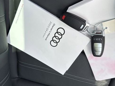 Used 2023 Audi Q4 e-tron Premium w/ Convenience Package AWD/4WD image 9