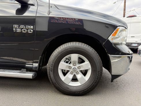 Used 2017 RAM 1500 Classic SLT RWD image 13