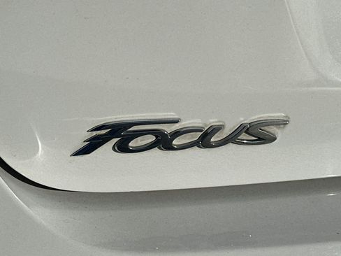 Used 2015 Ford Focus S image 30