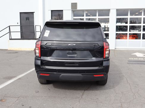Certified 2023 Chevrolet Suburban Z71 w/ Luxury Package image 9