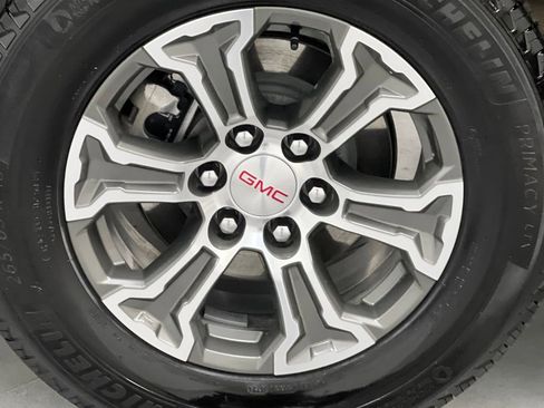 Used 2025 GMC Sierra 1500 SLT image 65