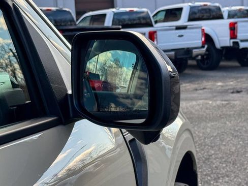 Used 2025 Ford Maverick Lariat AWD/4WD image 11