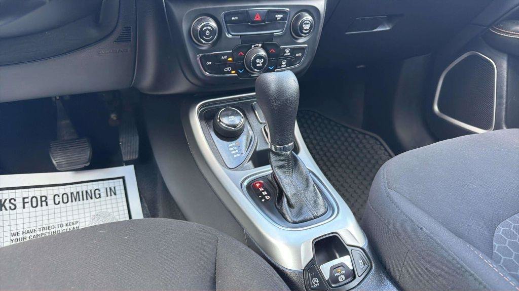 Used 2021 Jeep Compass Sport w/ Cold Weather Group AWD/4WD image 22