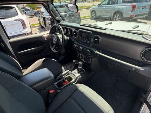 Used 2019 Jeep Wrangler Unlimited Sport S AWD/4WD image 26