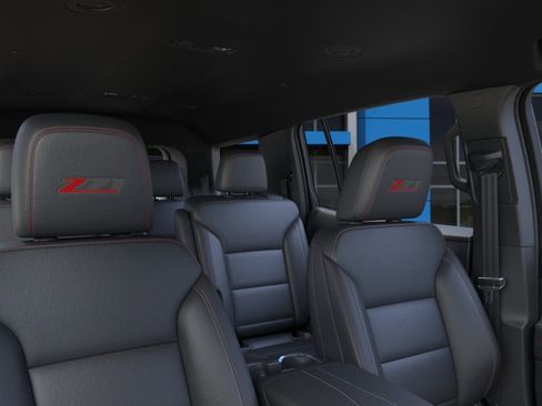 New 2026 Chevrolet Traverse Z71 w/ Enhanced Driving Package AWD/4WD image 24