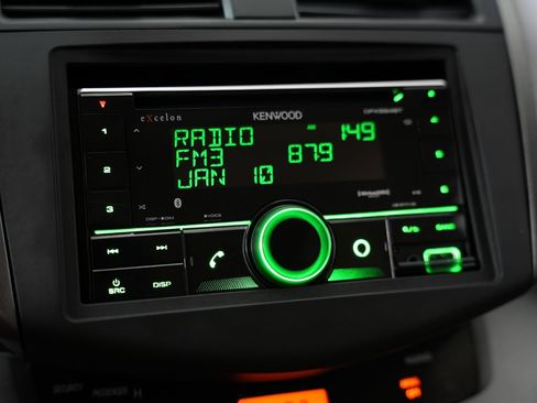 Used 2010 Toyota RAV4 4WD V6 image 18
