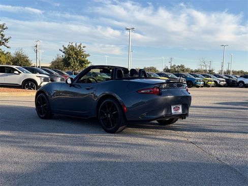 Used 2020 MAZDA MX-5 Miata Club image 6