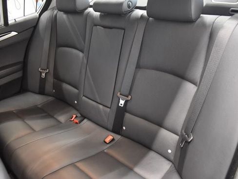 Used 2011 BMW 535i xDrive Sedan AWD/4WD image 7
