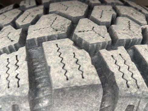 Used 2018 Toyota Tundra Limited image 16