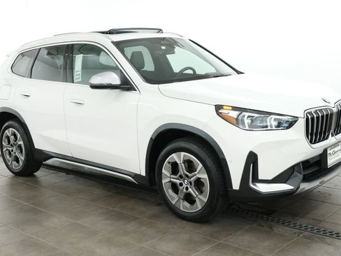 Used 2023 BMW X1 xDrive28i w/ Premium Package AWD/4WD image 6