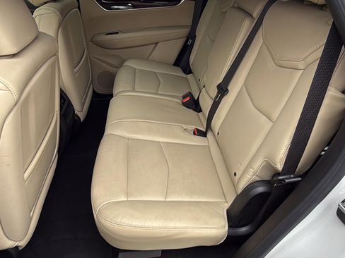 Used 2018 Cadillac XT5 Luxury w/ LPO, Wheel Lock Package image 20