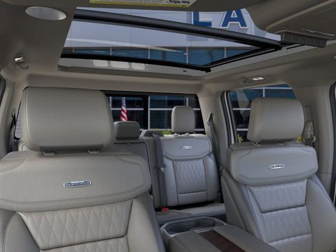 New 2026 Ford F250 Platinum w/ Platinum Plus Package image 22