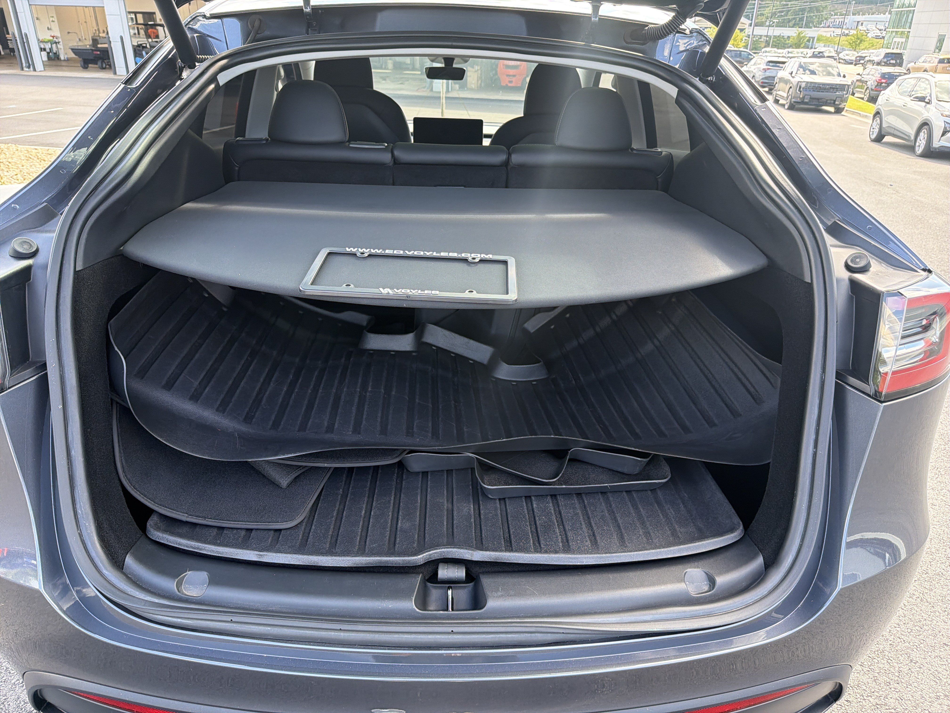 Used 2023 Tesla Model Y Long Range AWD/4WD image 18