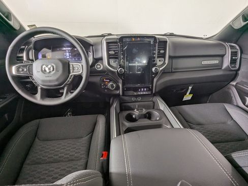 New 2026 RAM 1500 4x4 Crew Cab image 18