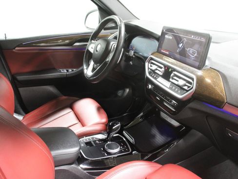 Used 2023 BMW X3 xDrive30i w/ Premium Package AWD/4WD image 7