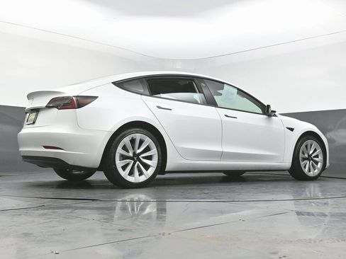 Used 2023 Tesla Model 3 Standard Range image 43