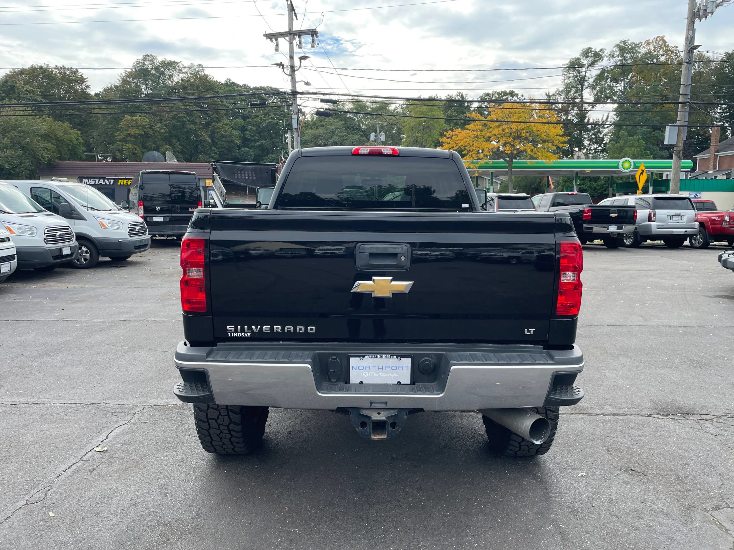 Used 2018 Chevrolet Silverado 2500 LT w/ LT Convenience Package AWD/4WD image 4