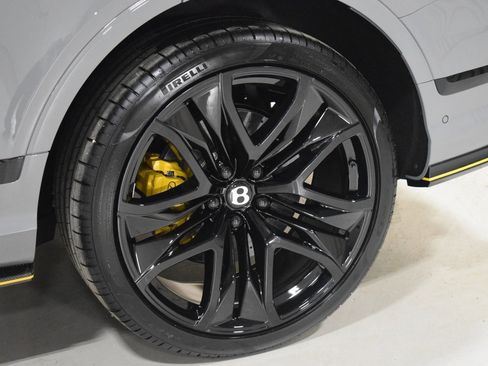 New 2026 Bentley Bentayga Speed image 18