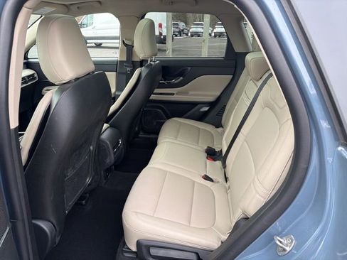 Used 2025 Lincoln Corsair AWD w/ Equipment Group 101A image 12