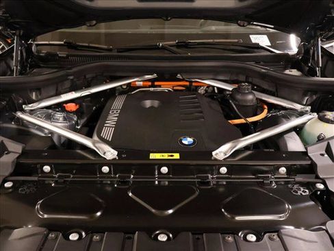 New 2026 BMW X5 xDrive50e AWD/4WD image 18