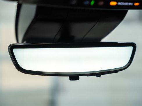 Used 2024 Chevrolet Silverado 1500 High Country w/ Technology Package image 45