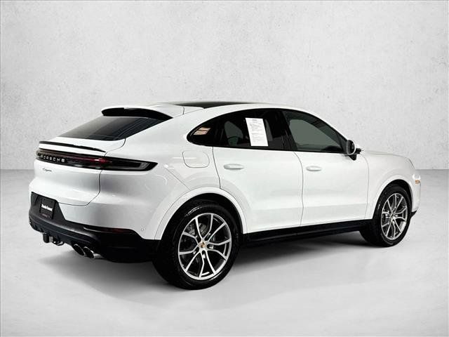 Certified 2026 Porsche Cayenne Coupe AWD/4WD image 9