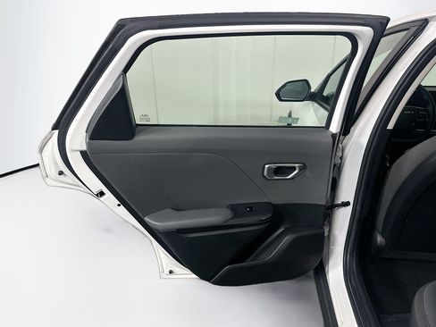 Used 2025 Kia K4 FWD image 25