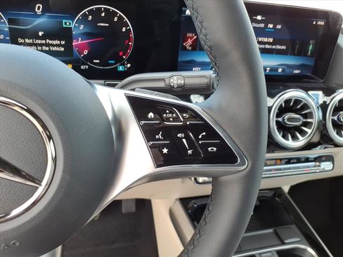 New 2026 Mercedes-Benz GLA 250 4MATIC image 16