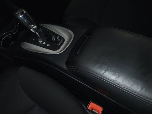 Used 2018 Dodge Journey SE FWD image 26