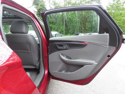 Used 2014 Chevrolet Impala LTZ FWD image 15