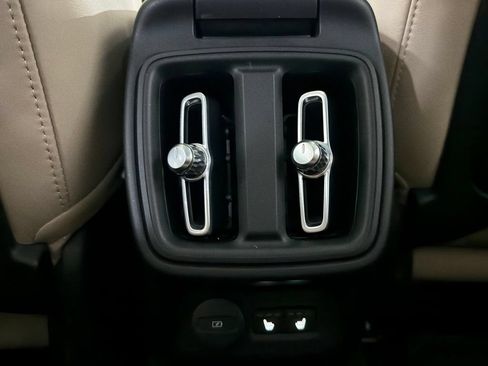 Used 2021 Polestar Polestar 2 AWD/4WD image 37