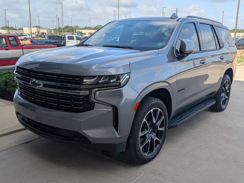Used 2022 Chevrolet Tahoe RST w/ Luxury Package RWD image 3