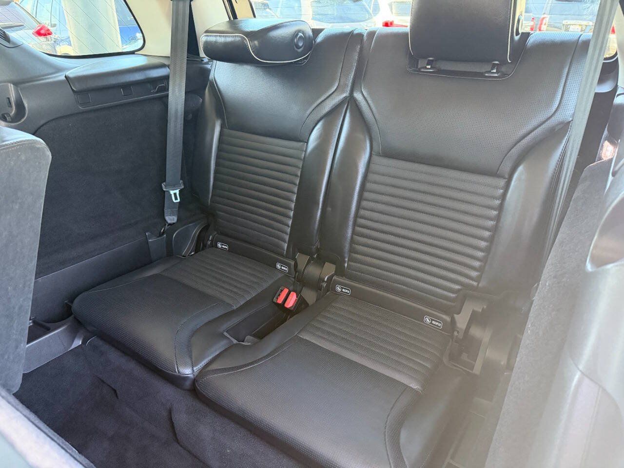 Used 2020 Land Rover Discovery HSE AWD/4WD image 13