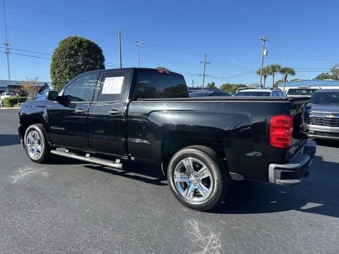 Used 2017 Chevrolet Silverado 1500 Custom w/ Custom Convenience Package image 4