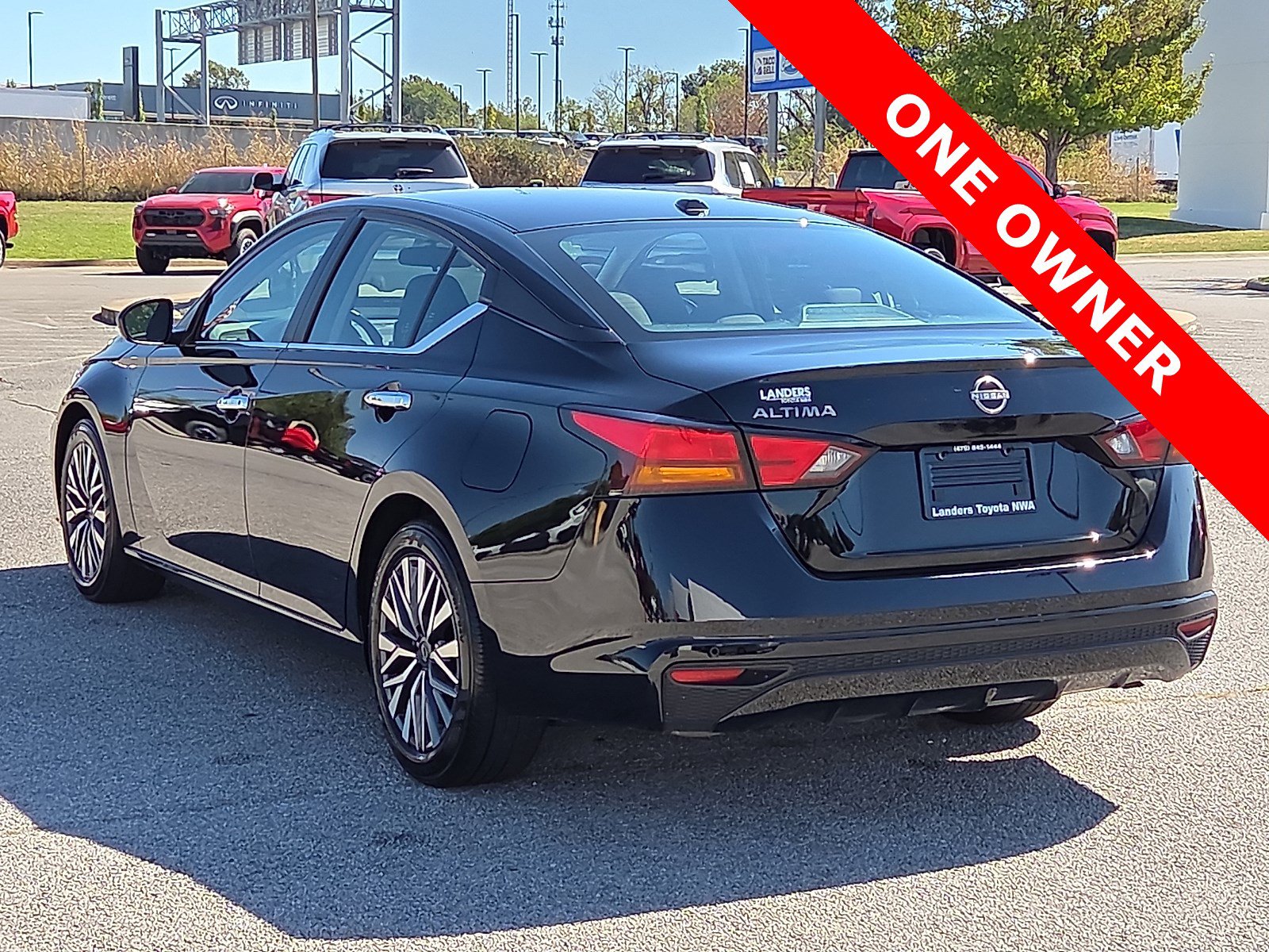 Used 2025 Nissan Altima 2.5 SV FWD image 4