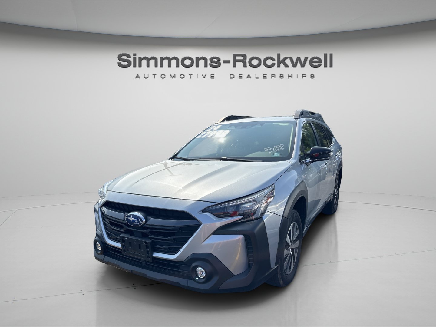 Used 2025 Subaru Outback Premium AWD/4WD image 1
