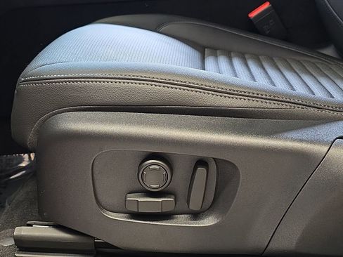 New 2026 Land Rover Discovery Sport Landmark image 29