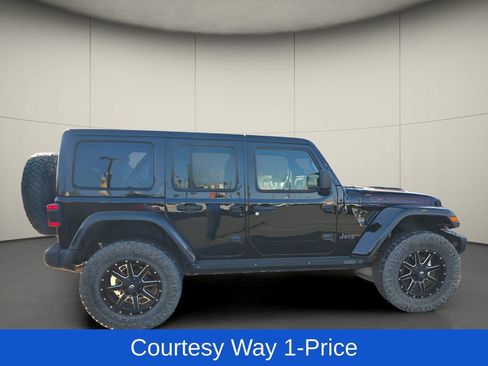 Used 2020 Jeep Wrangler Unlimited Rubicon AWD/4WD image 11