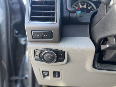 Used 2018 Ford F150 XLT w/ Equipment Group 302A Luxury image 27