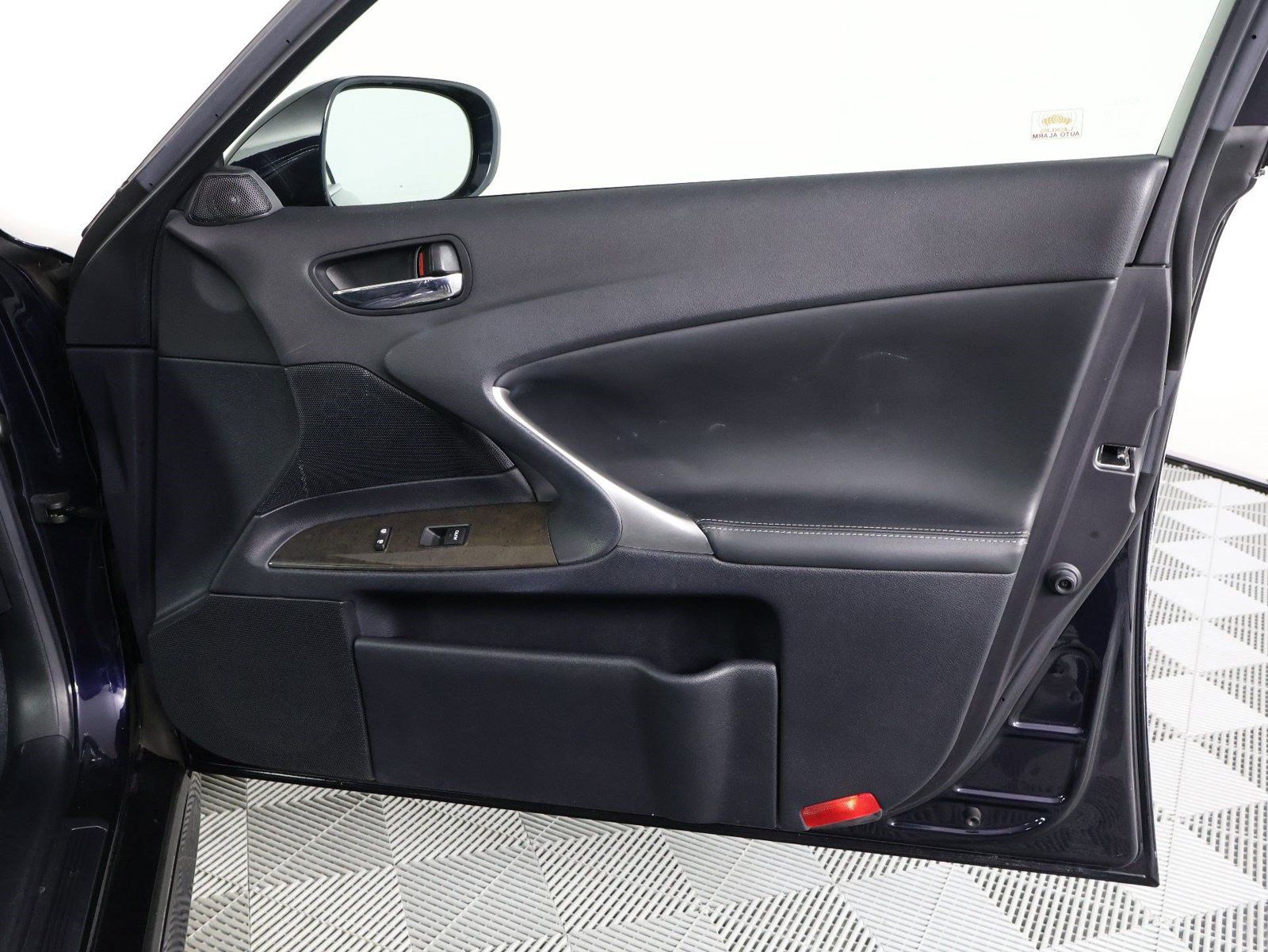 Used 2009 Lexus IS 250 w/ Premium Pkg RWD image 21